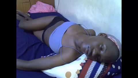 gorgeous_maya1 online show from 12-23-25, 05:16