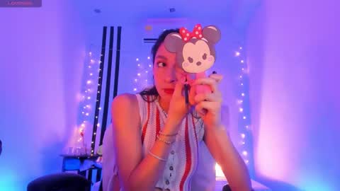 i am Jessi  I love animals and drawing I hope to get along with everyone. XOXO online show from 02-18-26, 08:16