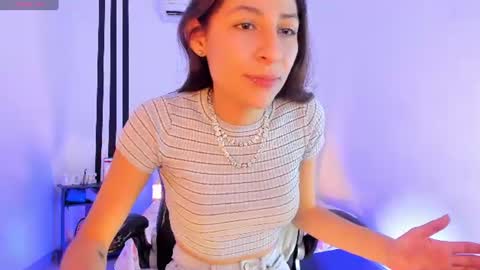Snapshot of gorgeous_t chatting on 06-23-26, 06:50 i am Jessi I love animals and drawing I hope to get along with everyone. XOXO online show from 06-23-26, 06:50