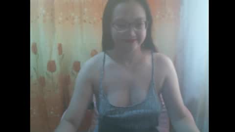 gorgeousmama online show from 12-15-25, 01:54