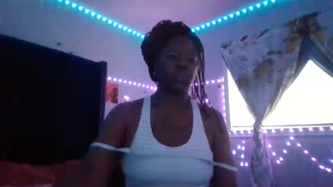 Snapshot of gotcake713 chatting on 01-09-26, 08:43 Sue Goddess online show from 01-09-26, 08:43