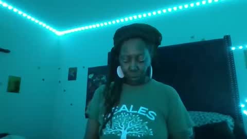 Snapshot of gotcake713 chatting on 02-21-26, 02:01 Sue Goddess online show from 02-21-26, 02:01