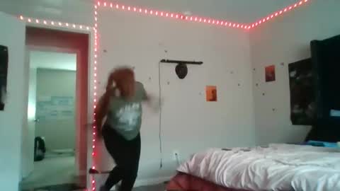 Snapshot of gotcake713 chatting on 03-21-26, 04:43 Sue Goddess online show from 03-21-26, 04:43