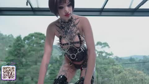 sophie  Special celebration a the beach 300k followers 3011 and 0112   online show from 04-30-26, 07:31