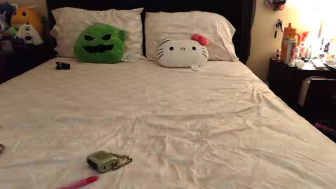 gothbaby305 online show from 10-30-25, 02:57