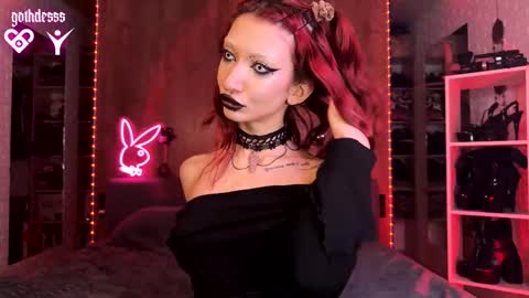    online show from 10-04-25, 10:30