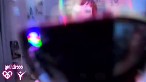    online show from 10-13-25, 03:39