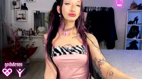    online show from 03-07-26, 01:46