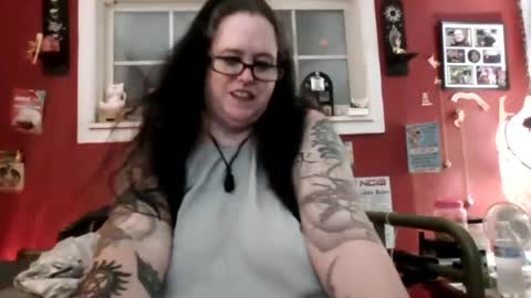 Snapshot of gothickmaiden chatting on 08-08-26, 02:14 GothickMaiden online show from 08-08-26, 02:14