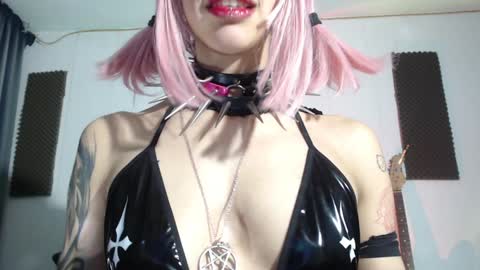        online show from 01-05-25, 04:14
