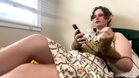 Doll online show from 06-18-26, 10:14