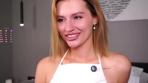 Snapshot of gotlibgotlib chatting on 10-31-25, 01:45 Kelly online show from 10-31-25, 01:45