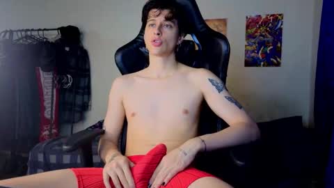 Snapshot of gowther__ chatting on 11-02-25, 10:34 angelito tu novio online show from 11-02-25, 10:34