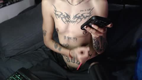 Snapshot of gowtherrrr_ chatting on 03-31-26, 03:01 Manolo modelo independiente online show from 03-31-26, 03:01