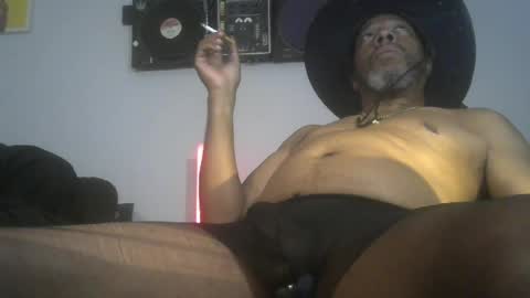 Snapshot of gr8peephole chatting on 07-26-26, 12:41 gr8peephole online show from 07-26-26, 12:41