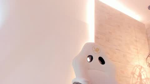 Snapshot of grace_daviss chatting on 02-17-26, 10:56 GRACE online show from 02-17-26, 10:56