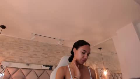 Snapshot of grace_daviss chatting on 03-18-26, 10:07 GRACE online show from 03-18-26, 10:07