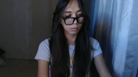 Snapshot of grace_for_youuu chatting on 02-24-26, 04:21 HoneyGrace online show from 02-24-26, 04:21