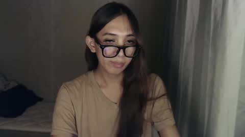 Snapshot of grace_for_youuu chatting on 03-11-26, 11:27 HoneyGrace online show from 03-11-26, 11:27