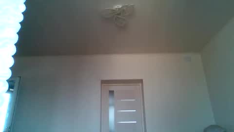 Snapshot of grace_sydney chatting on 03-26-26, 11:05 Grace online show from 03-26-26, 11:05