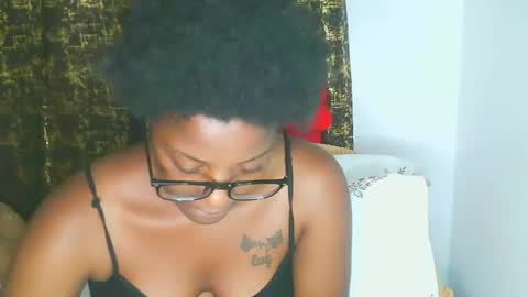 Snapshot of graceessy chatting on 11-01-25, 03:14 graceessy online show from 11-01-25, 03:14