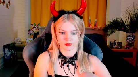 Grace Glamour online show from 12-18-24, 11:45