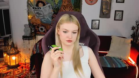 Grace Glamour online show from 12-27-24, 06:03