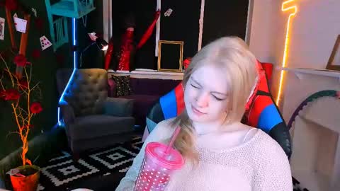 Grace Glamour online show from 02-13-25, 08:27