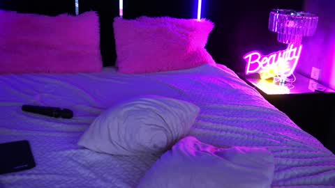 Grace online show from 01-30-25, 12:50