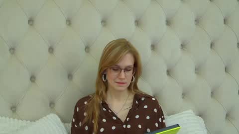 Grace online show from 04-14-26, 04:51