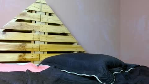 Grace Woe online show from 09-22-25, 04:25