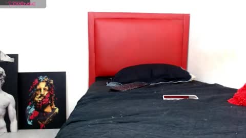 Grace Woe online show from 10-30-25, 04:47