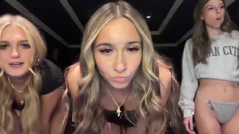 graceyrose online show from 10-16-25, 03:07