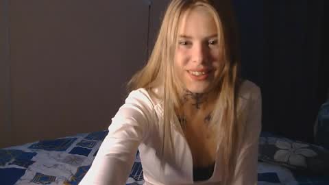 Emily online show from 05-25-26, 06:36
