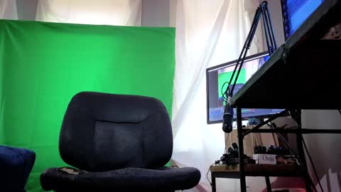  LOADS OF VIDS ONLY  online show from 01-07-25, 03:23