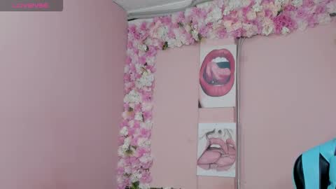 Mi Name is violeta  online show from 09-28-25, 07:19