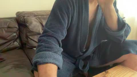 Snapshot of grandmufftwerking chatting on 01-08-25, 11:43 grandmufftwerking online show from 01-08-25, 11:43