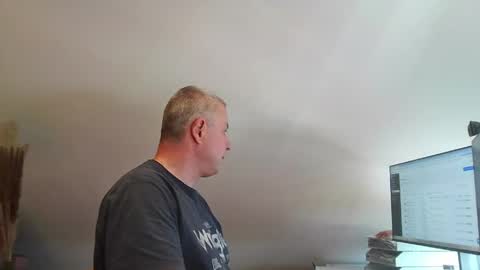 Snapshot of grau197077 chatting on 05-19-26, 08:53 grau197077 online show from 05-19-26, 08:53