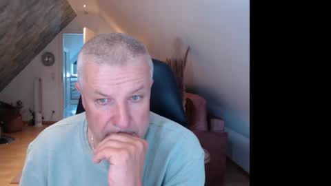 grau197077 online show from 07-14-26, 12:00