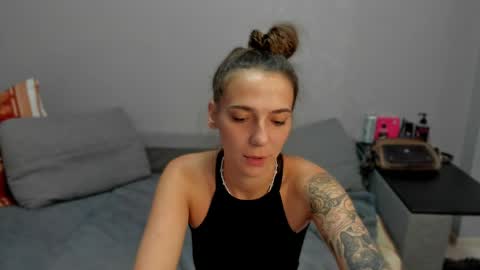 Anna online show from 05-03-26, 04:07