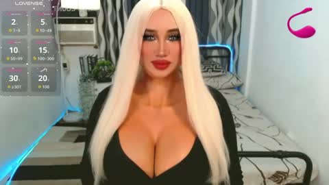 PAULATHEONE online show from 06-17-26, 09:27