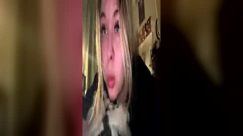 Lina 3 online show from 06-28-26, 10:49