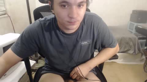 Snapshot of greendynomite_04 chatting on 09-25-25, 07:23 greendynomite_04 online show from 09-25-25, 07:23