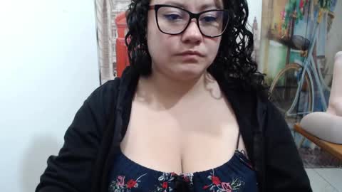 Vannesa online show from 09-10-25, 03:06