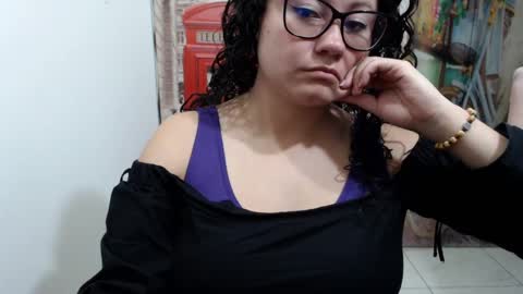 Vannesa online show from 09-20-25, 03:29