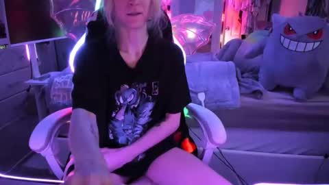 GreenEyedLovexo online show from 12-14-25, 06:41