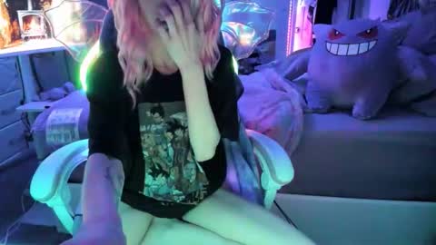 Snapshot of greeneyedlovexo chatting on 03-21-26, 05:23 GreenEyedLovexo online show from 03-21-26, 05:23