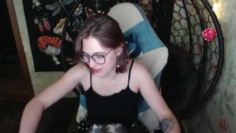 Lina online show from 05-21-26, 11:50