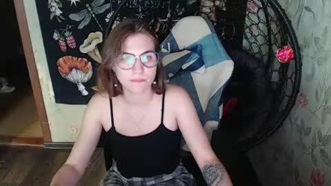 Lina online show from 06-16-26, 11:02