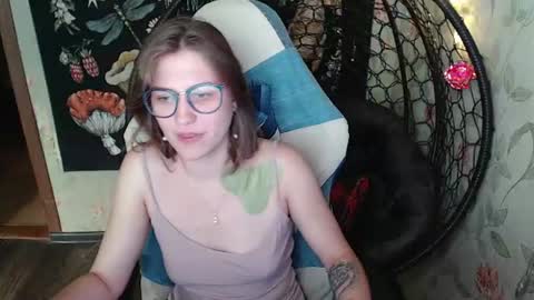 Lina online show from 06-24-26, 08:46